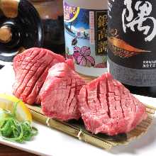 Thickly sliced premium beef tongue