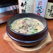 Gomtang soup