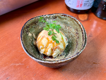 Vanilla ice cream with soybean flour and brown sugar syrup