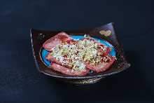 Beef tongue with green onion