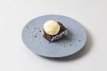  Chocolate terrine with vanilla ice cream