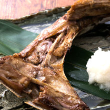 マグロのカマの塩焼き
