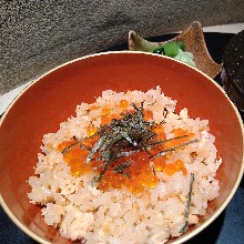 御食事（焼鮭といくらのご飯　香の物　留椀）