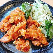 鶏肉の唐揚げ