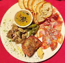 前菜盛り合わせ