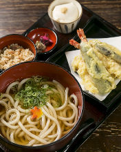 海老天ぷらうどん