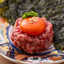 黒毛和牛レアステーキ　ユッケ仕立て