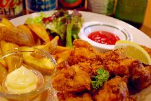 チキン＆チップス（CHICKEN&CHIPS）