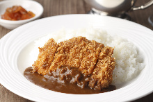 ヒレカツカレー