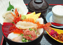 海鮮丼
