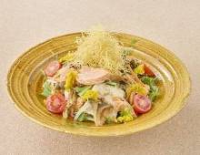 秋の豆腐サラダ　9月～11月　880円（税込