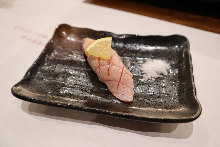 中トロ炙りのにぎり