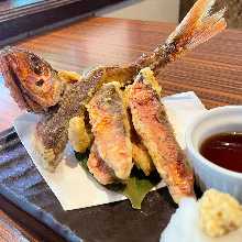 グルクンの唐揚げ
