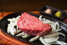 牛ヒレ肉のステーキ