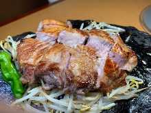 豚テキ溶岩焼き