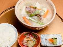 黒福多豚汁ランチ