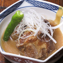 豚軟骨の煮込み