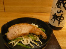 ひなもりポークの鉄板焼き(しょうが、にんにくソース)