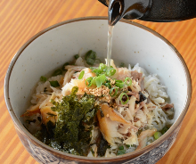 焼きたて肉厚とろさば鯛だし茶漬け