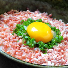 【１５】馬トロ丼