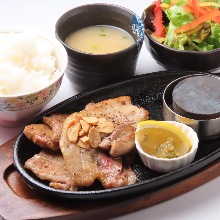 【１６】熊本豚の塩焼き定食