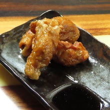 一口鶏皮餃子