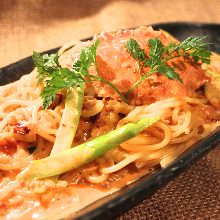 渡りガニのトマトクリームパスタ