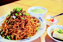 汁なし担々麺