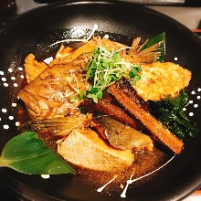 日替わり魚のあら炊き