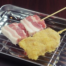 豚カルビ串焼き