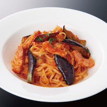 パンチェッタと茄子のトマトソースパスタ