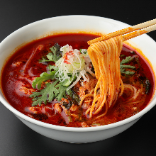 ユッケジャンラーメン