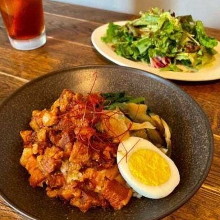 魯肉飯 魯肉飯