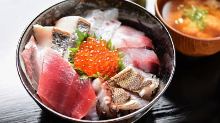 海鮮丼