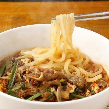 カルビうどん又は麺