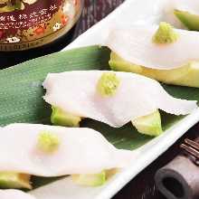 地鶏胸肉とアボカドのわさび醤油