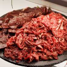 馬肉のステーキ盛り合わせ3種