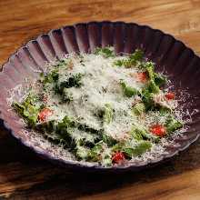 苺とルッコラのサラダ~ペコリーノチーズ~