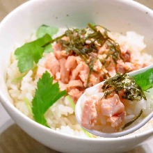 お茶漬け（サケ・ウメ・明太子）