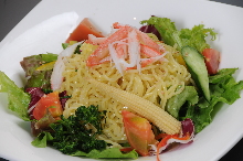 ラーメンサラダ