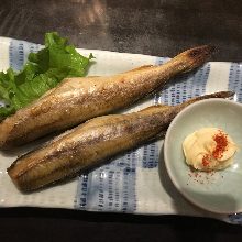 こまいの炙り焼き