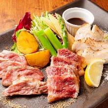 肉料理盛り合わせ3種