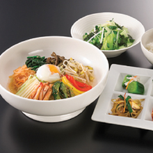 サラダ冷麺