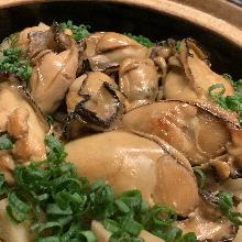 牡蠣と根菜の土鍋ご飯