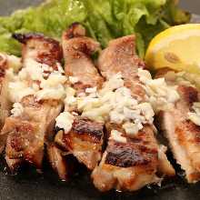 鶏もも肉のジューシーグリル