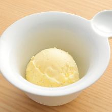 バニラアイスクリーム