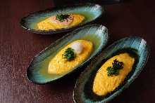 ひたひた出汁巻オムレツ　3つのお味ご用意しています。