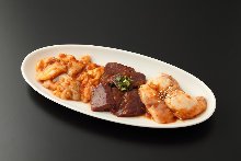 ホルモン盛り合わせ