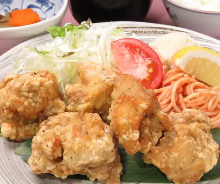 鶏の唐揚げ定食