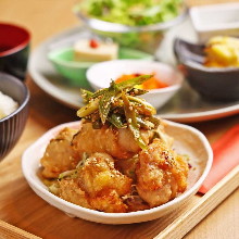 若鶏の竜田揚げ 九条ネギの香味ソース